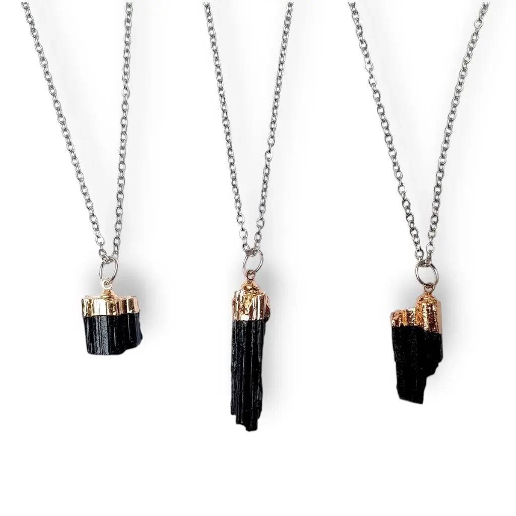 Dije Pequeño Turmalina con baño dorado (+ cadena)