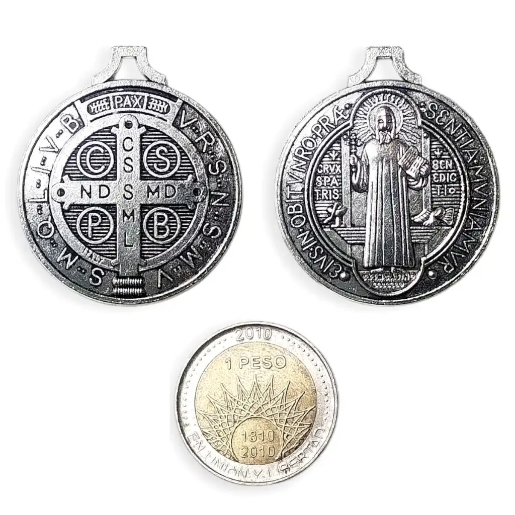 PROMO X10 - Dije Medalla San Benito Plateado (Grande - 3cm)