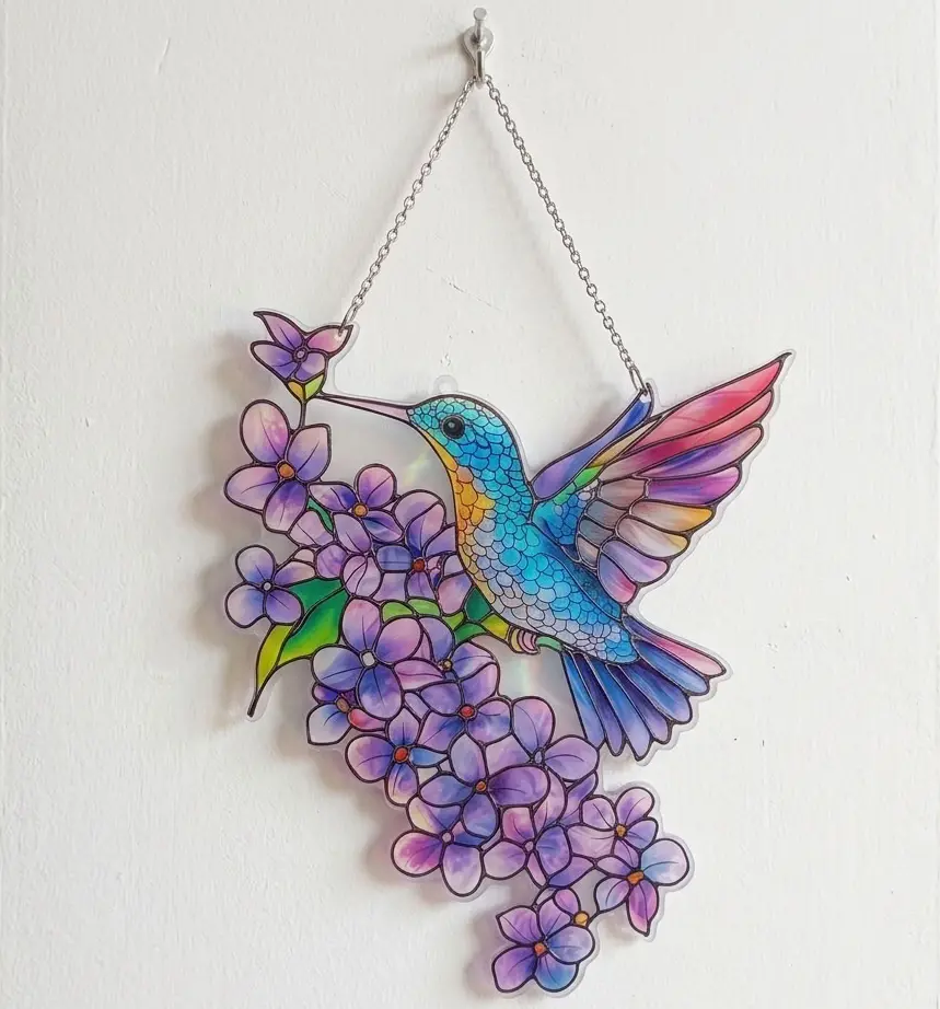 Colgante Plano de Acrílico - Colibri en Flores Violetas (20x15cm)