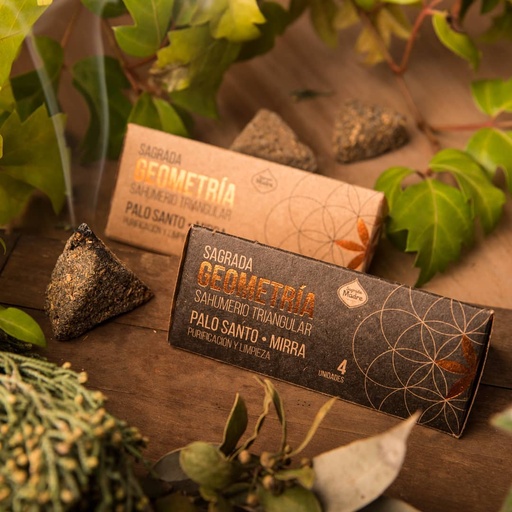 Sahumerio S.M. Triangular Palo Santo y Mirra