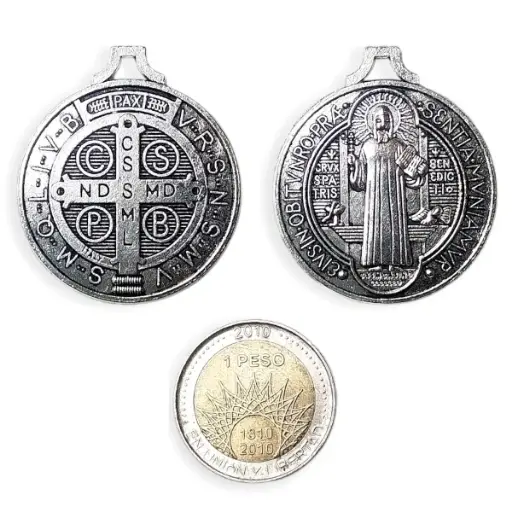 PROMO X50 - Dije Medalla San Benito Plateado (Grande - 3cm)